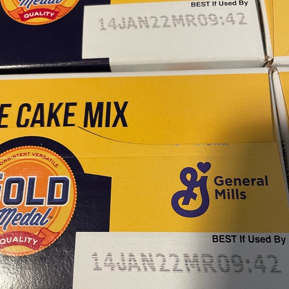 Gold Medal white cake mix-5 pounds box - Picture 8 of 10